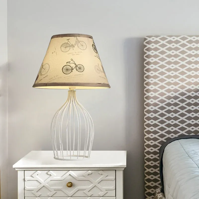 ARABELLA - Traditionele kegelvormige tafellamp met draadkooi voet - Afbeelding 5