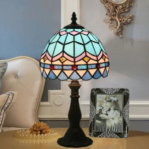SIENNA - Tiffany vormige lamp van gekleurd glas met loodlijnen