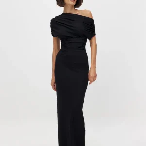 SERAPHINA - Maxi-jurk met blote schouders en elegante details